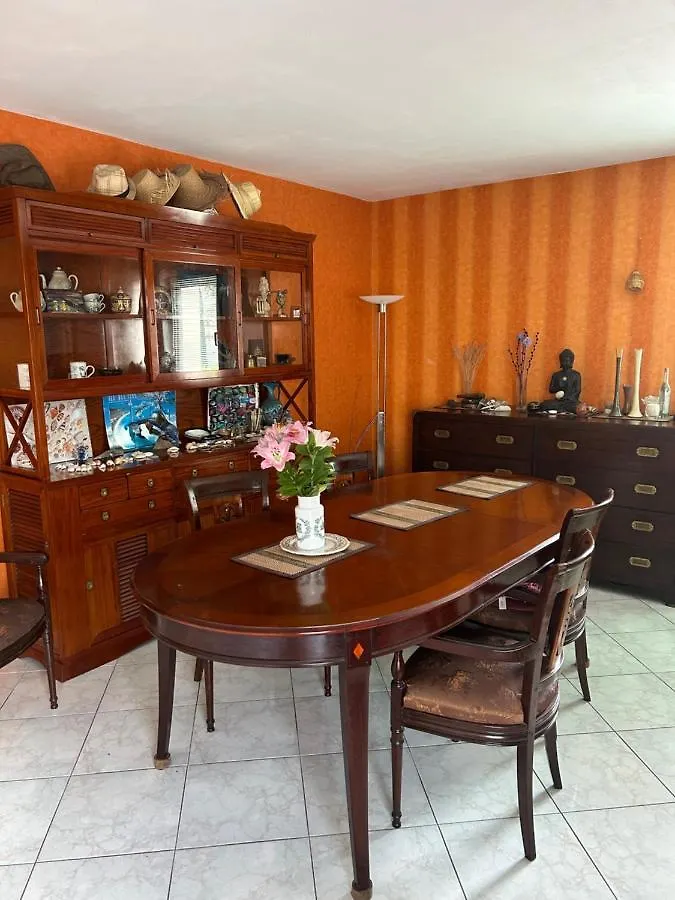 Baan Thai St Malo Apartment Saint-Malo Homestay