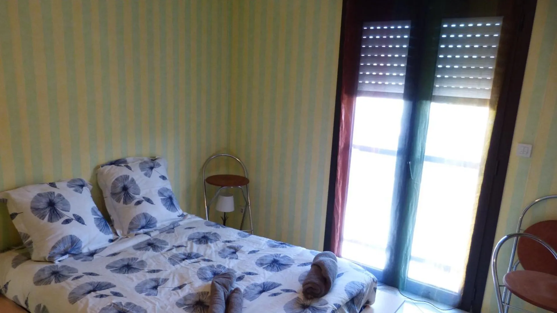 Homestay Baan Thai St Malo Apartment Saint-Malo